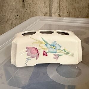 Vintage lipstick caddy